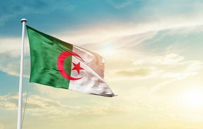 أبرز حزب علماني في الجزائر يحذر من “استحواذ الإسلاميين على مفاصل الدولة”.. والنقاش الأيديولوجي يطفو من جديد على السطح
