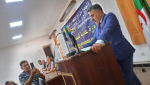 Discours du président du RCD, Atmane Mazouz, devant les membres du Conseil national