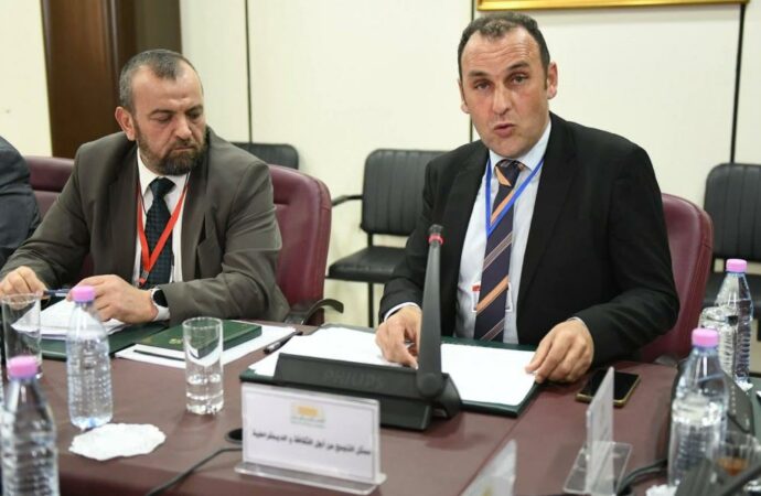 البرلمان الجزائري يناقش قانون الأحزاب وسط تحفظات القوى السياسية